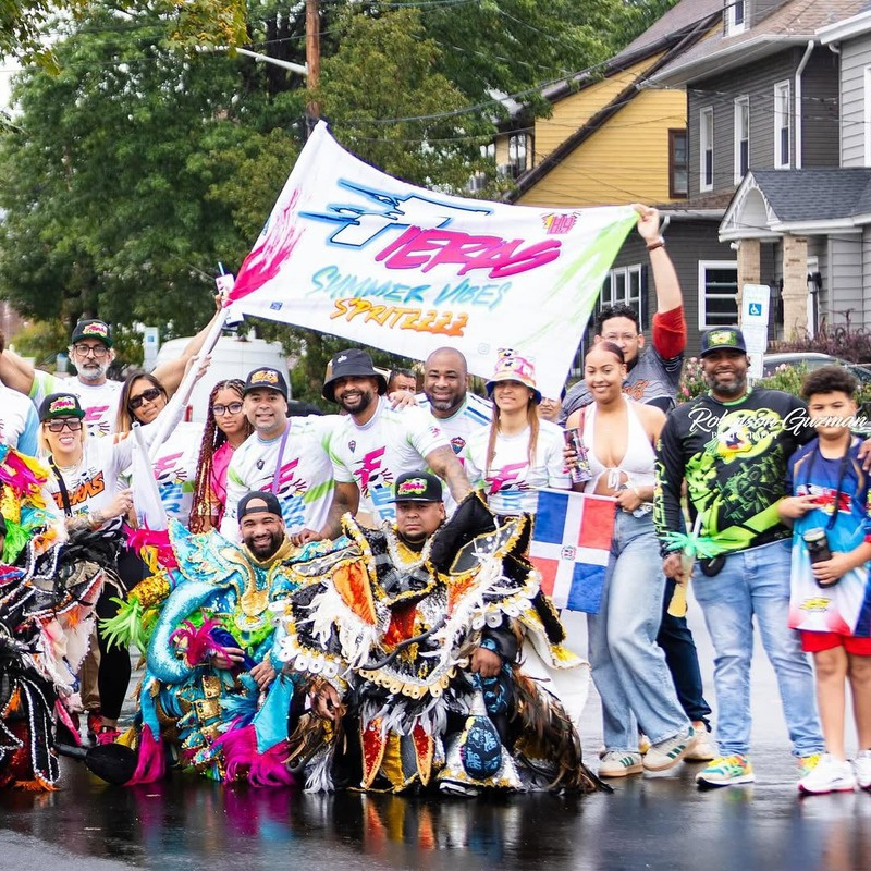 Las Fieras en desfile
